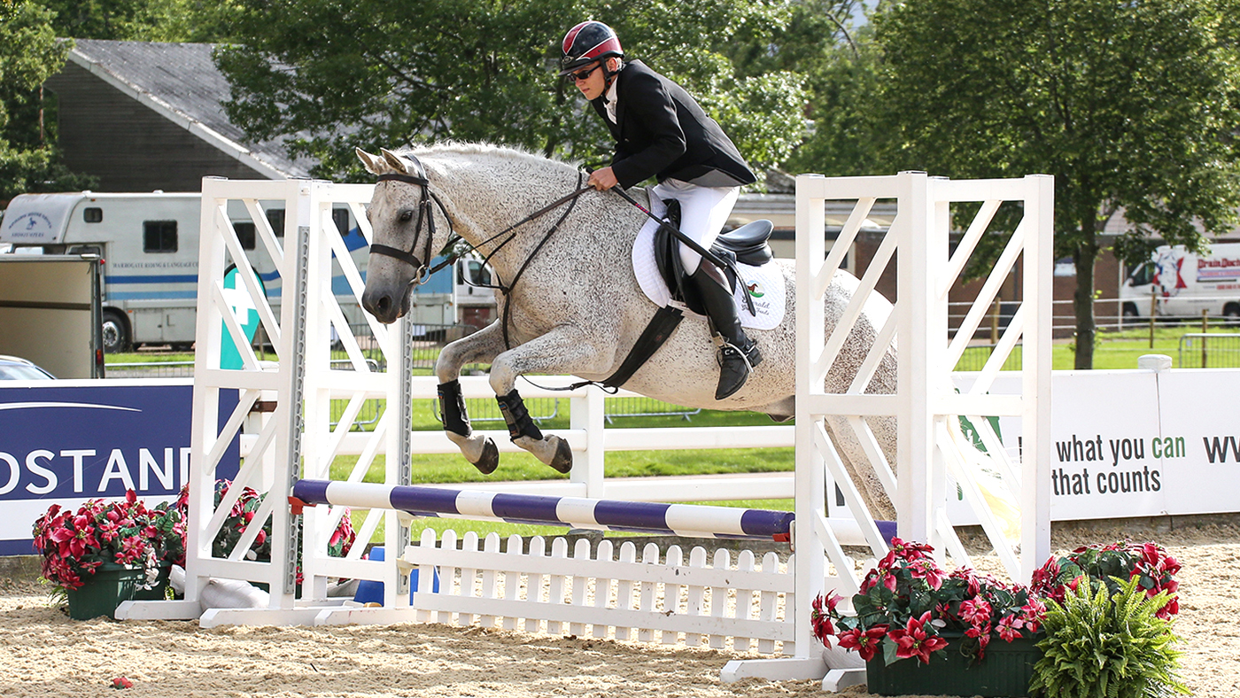 Ronnie Robertson took the grade IV junior title on In A World Of His Own