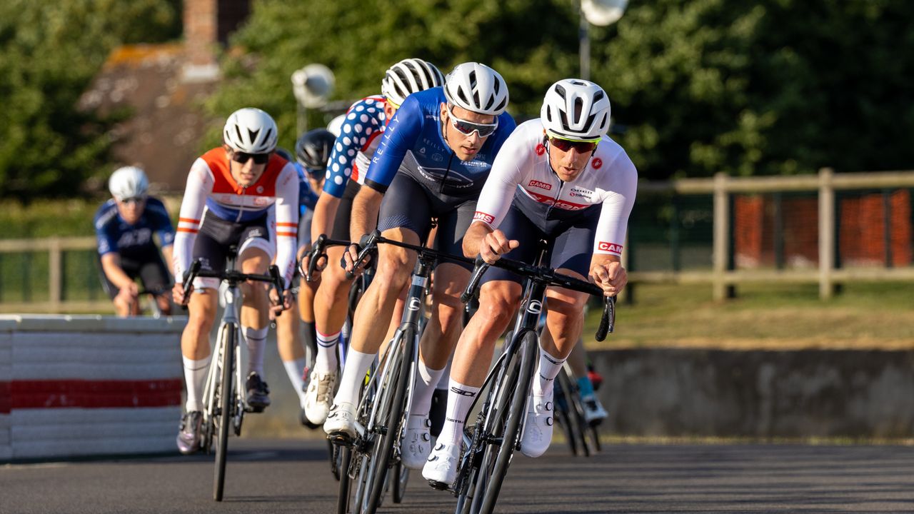 Simon McNamara leads the bunch at Goodwood motor circuit 