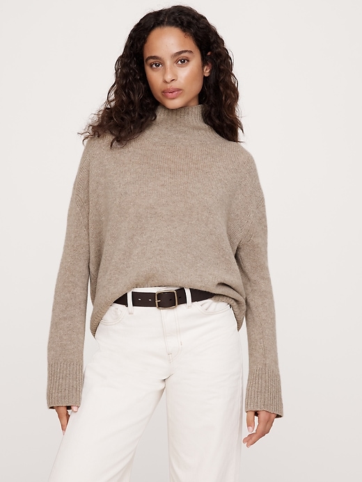 Oversized Midweight Cashmere Turtleneck Sweater