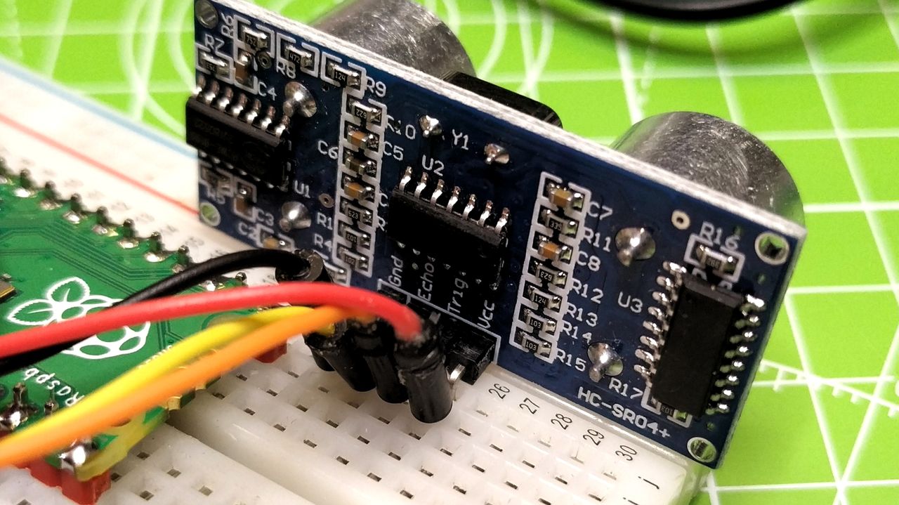 Ultrasonic Sensor with Raspberry Pi Pico