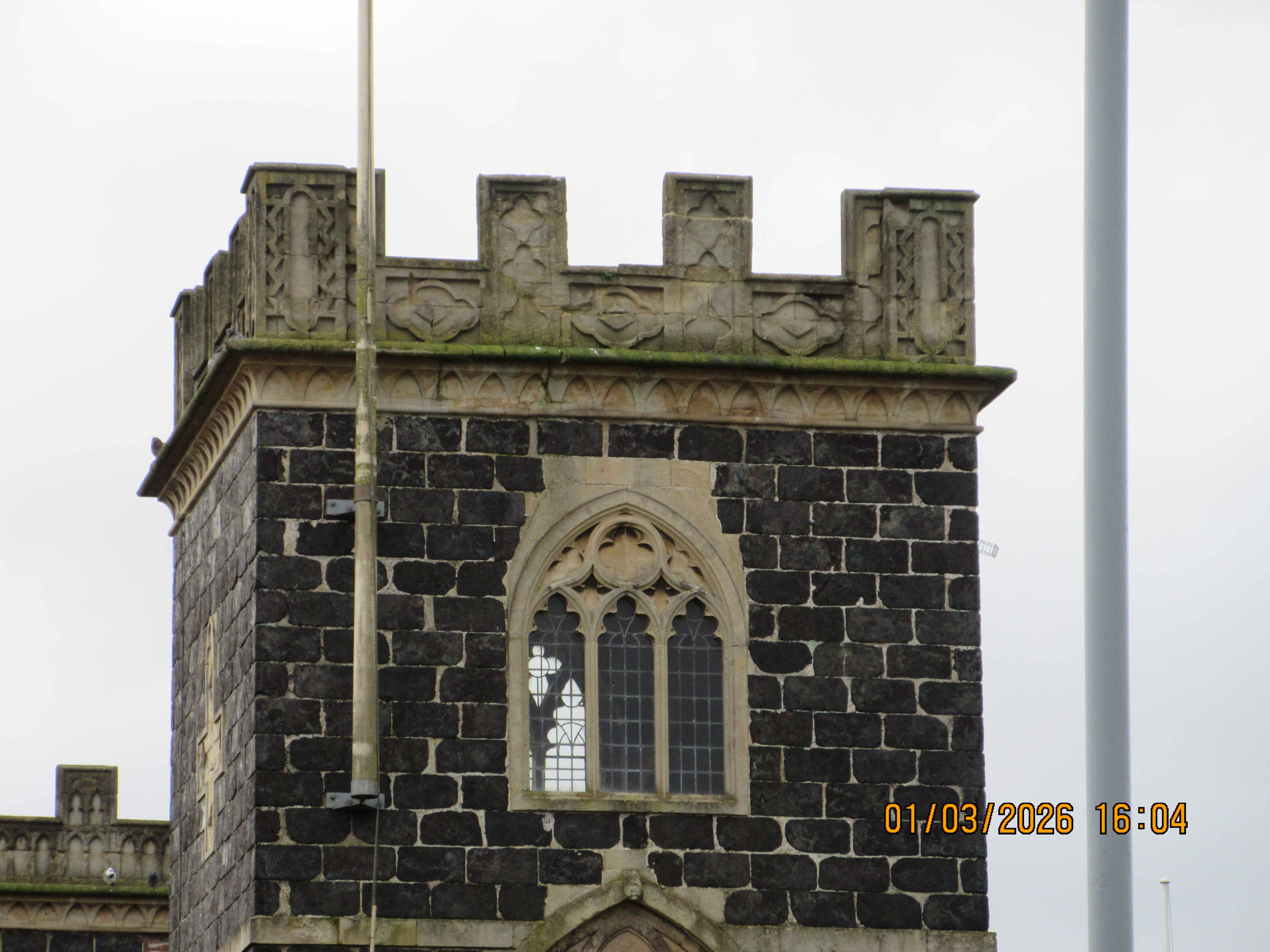 A photo taken on a Canon PowerShot Elph 360 HS A / IXUS 285 HS A compact camera