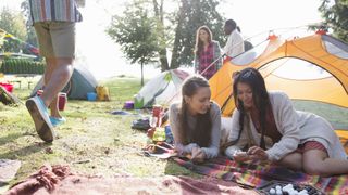 7 reasons you need a camping blanket: music festival