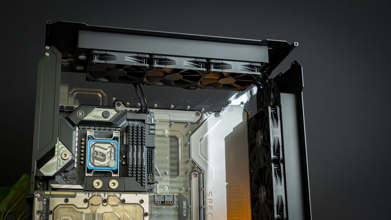 Blue Shift, Spectre III PC Build