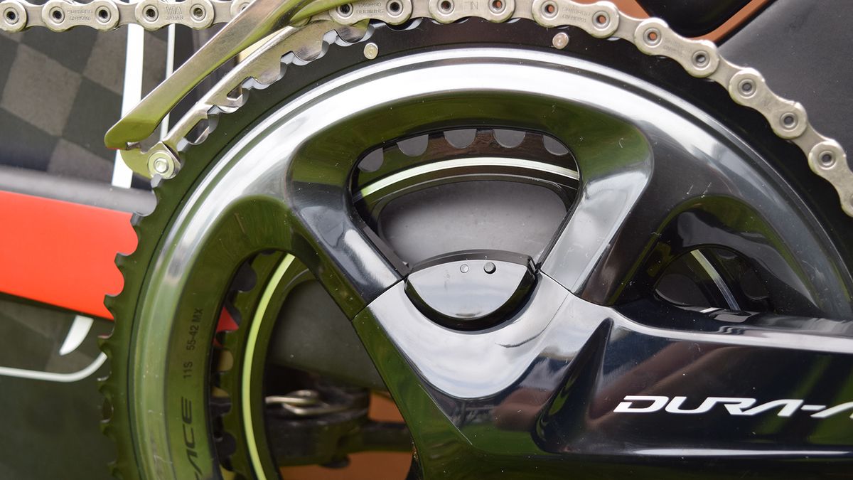 Dumoulin's bike is now equipped with the Shimano R9100-P power meter