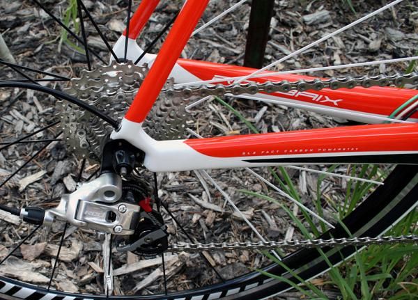 Hollow chainstays allow for internal cable routing