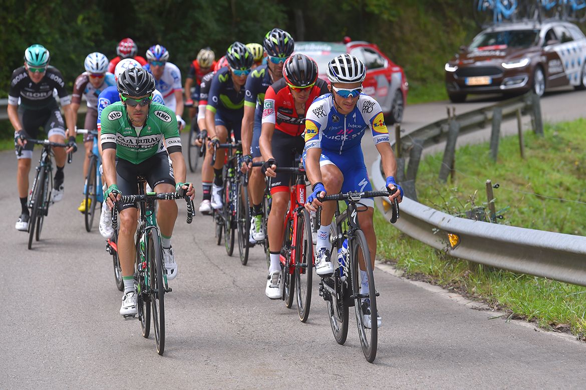 Sergio Pardilla and Julian Alaphilippe at the front of the breakaway