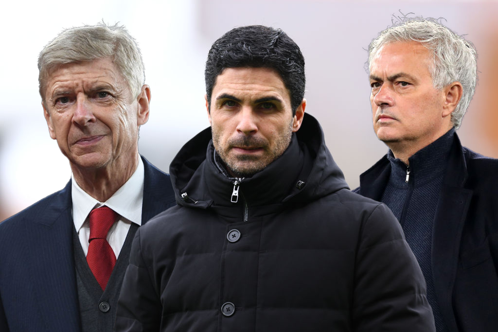 Chelsea&#039;s Portuguese manager Jose Mourinho (R) and Arsenal&#039;s French manager Arsene Wenger (L) are kept apart by the fourth official Jonathan Moss during the English Premier League football match between Chelsea and Arsenal at Stamford Bridge in London on October 5, 2014. AFP PHOTO/ADRIAN DENNIS == RESTRICTED TO EDITORIAL USE. NO USE WITH UNAUTHORIZED AUDIO, VIDEO, DATA, FIXTURE LISTS, CLUB/LEAGUE LOGOS OR &quot;LIVE&quot; SERVICES. ONLINE IN-MATCH USE LIMITED TO 45 IMAGES, NO VIDEO EMULATION. NO USE IN BETTING, GAMES OR SINGLE CLUB/LEAGUE/PLAYER PUBLICATIONS. == (Photo credit should read ADRIAN DENNIS/AFP via Getty Images)