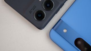 Motorola Edge 2024 vs. Google Pixel 8a