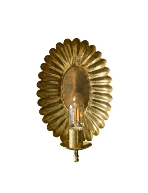 Scalloped Sconce