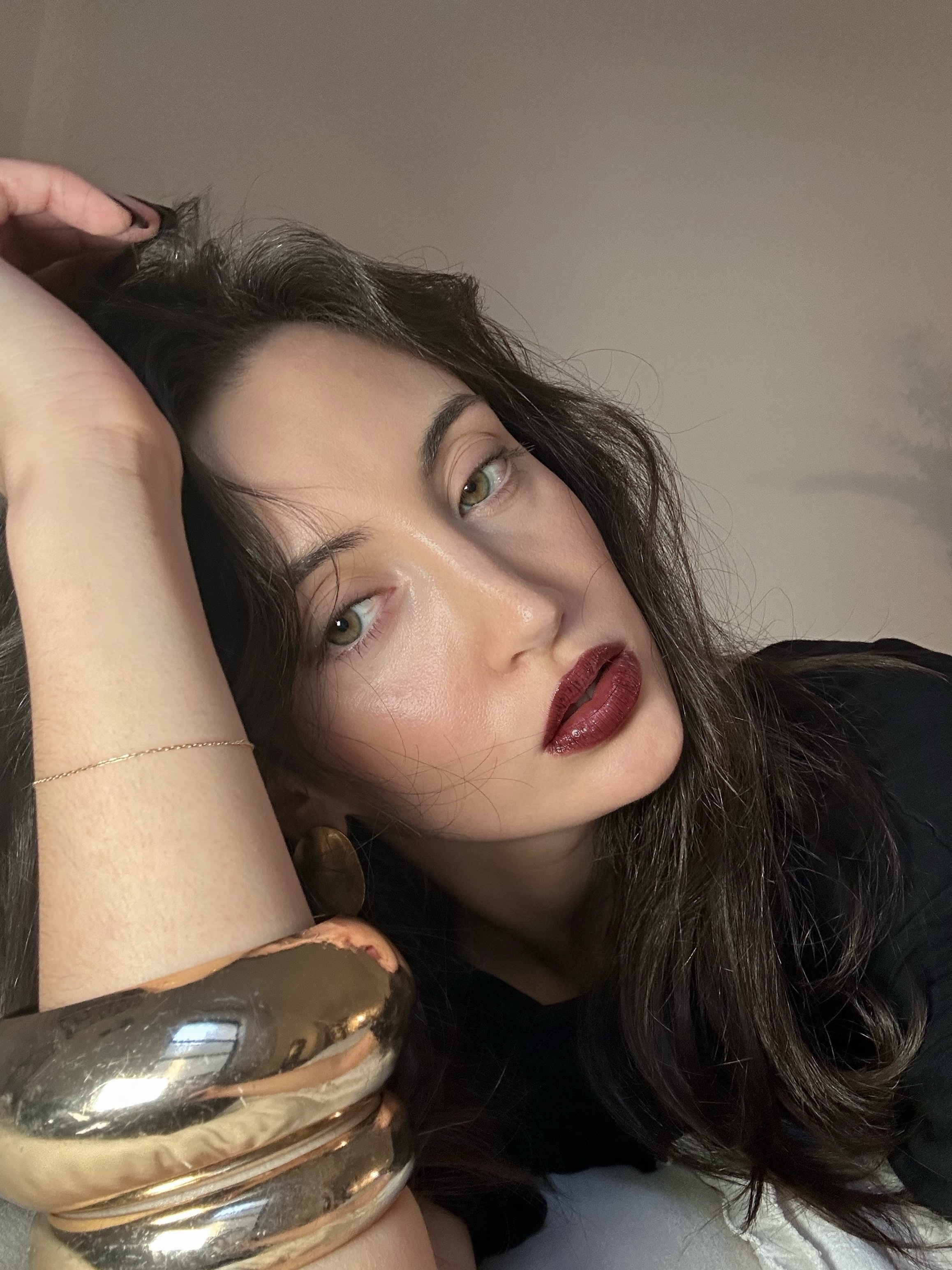 Alyssa Brascia wearing simihaze lip balm.