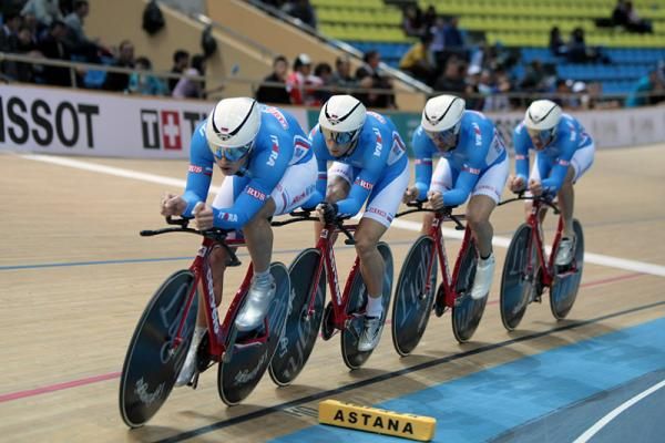 The RusVelo squad blazed to the men's team pursuit gold medal with a time of 3:56.127