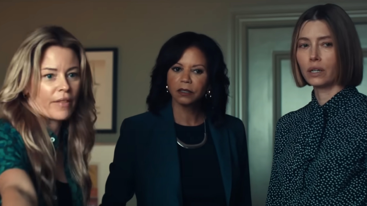 Elizabeth Banks and Jessica Biel in The Better Sister