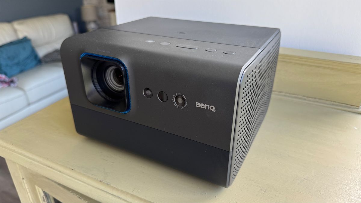 GP520 | 4K HDR 2600lm Home Entertainment Projector With Google TV | India - View #6