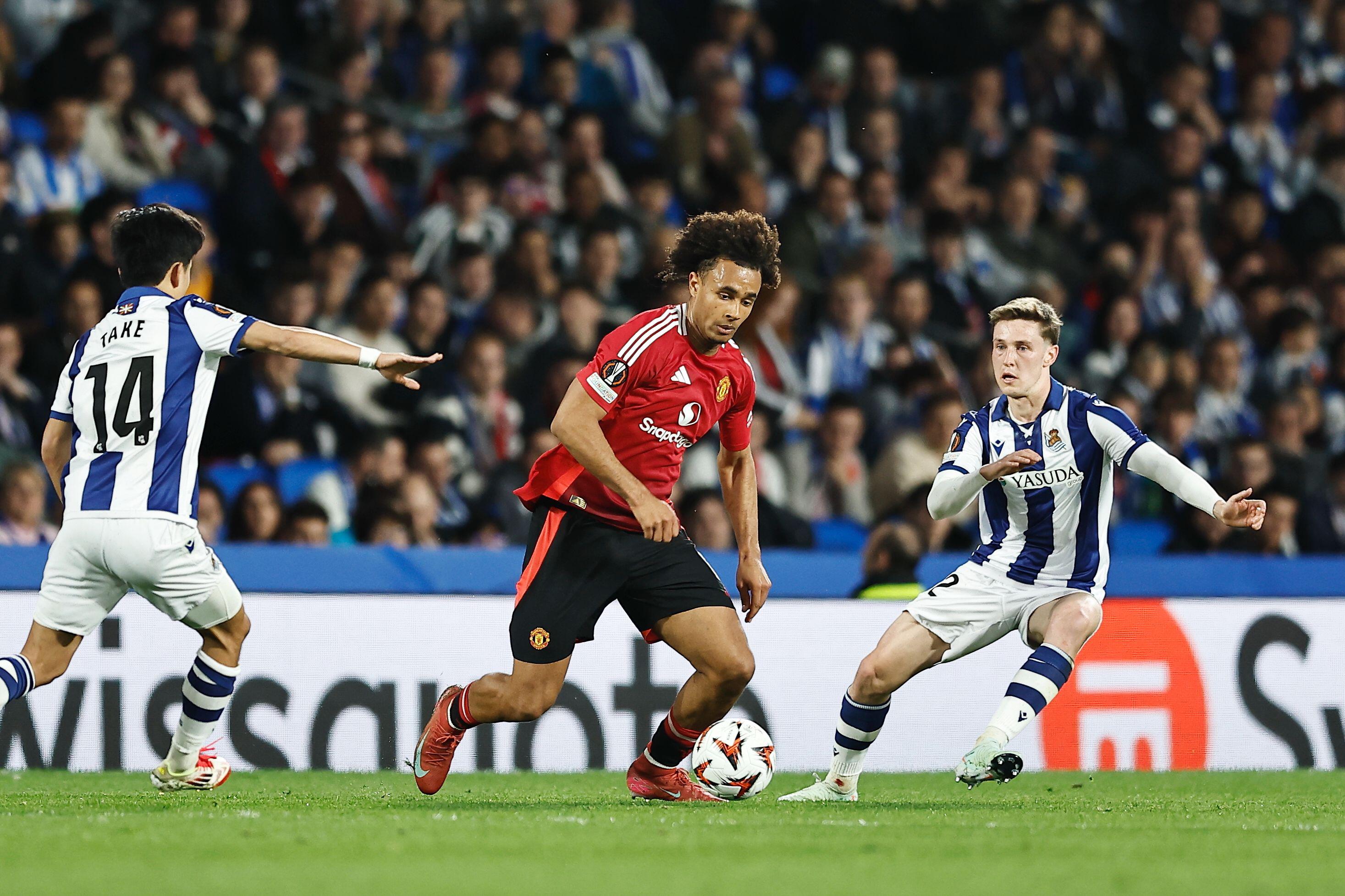 Joshua Zirkzee in action for Manchester United against Real Sociedad during the Europa League last 16 first leg match at the Reale Arena in San Sebastian on 6 March, 2025