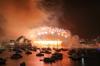 New Year's Eve celebrations light up the Sydney Harbour Bridge