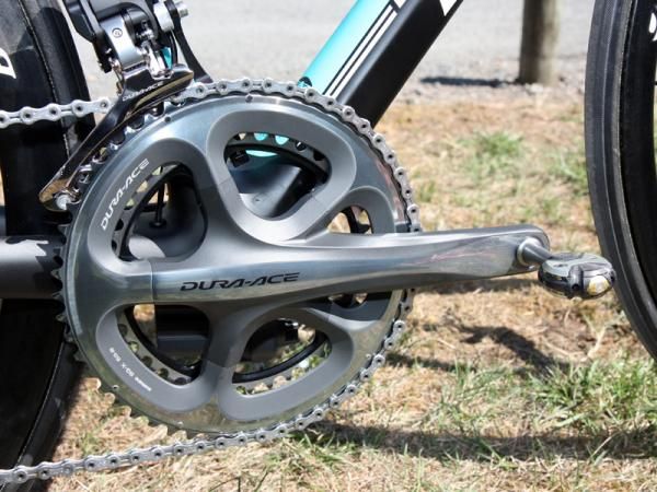 Andy Schleck's (Leopard Trek) Trek Madone is fitted with a box-stock Shimano Dura-Ace crankset.