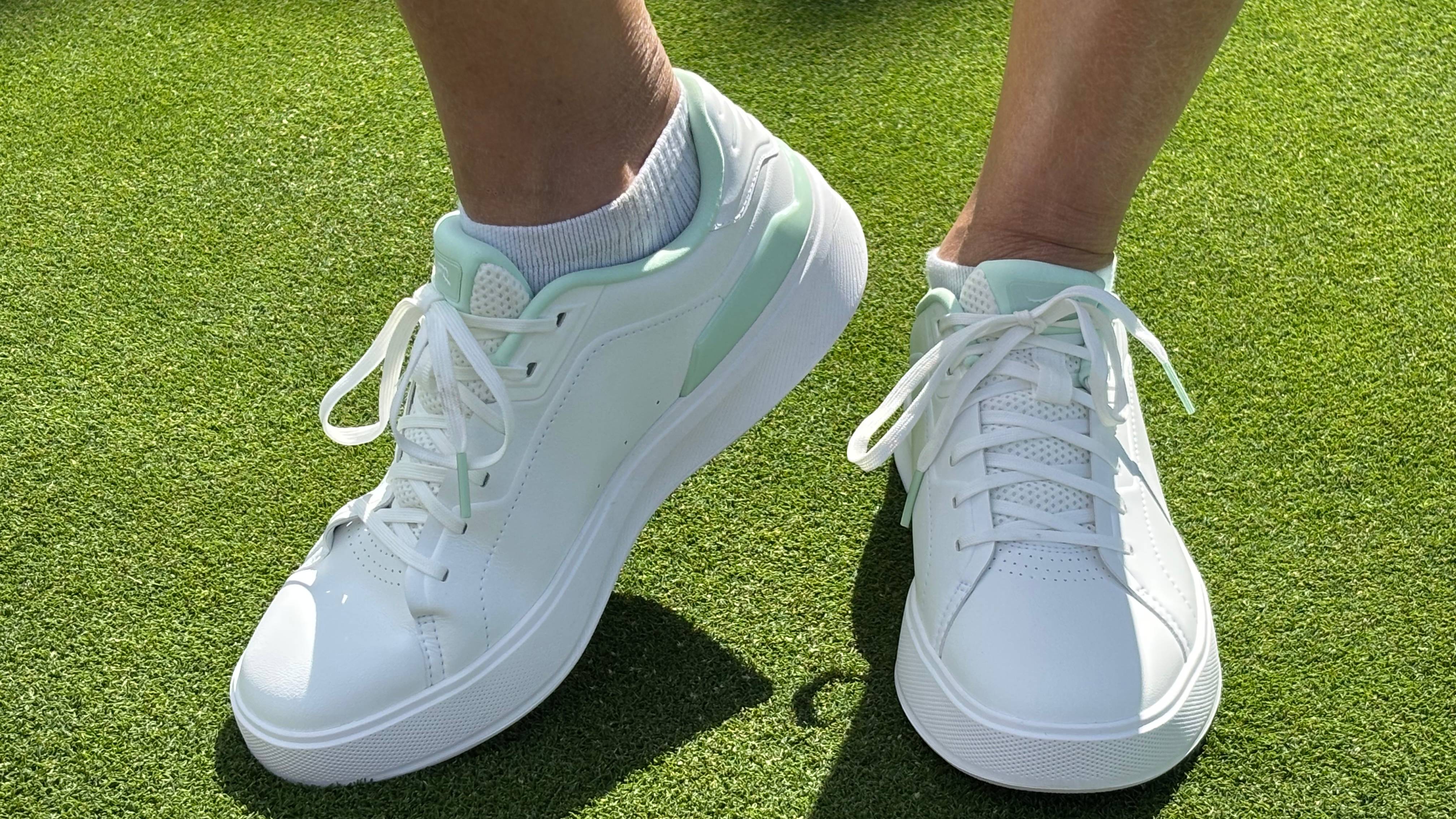 Sun Day Red Osprey Women's Golf Shoe