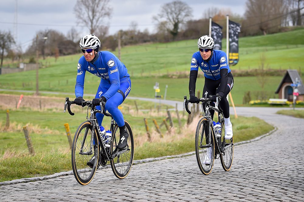 Zdenek Stybar and Niki Terpstra on the cobbles