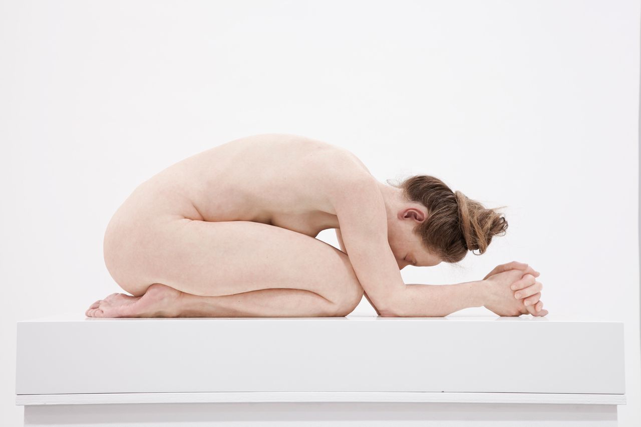 Sam JinksUntitled (Kneeling Woman)2015 Paris art exhibitions 