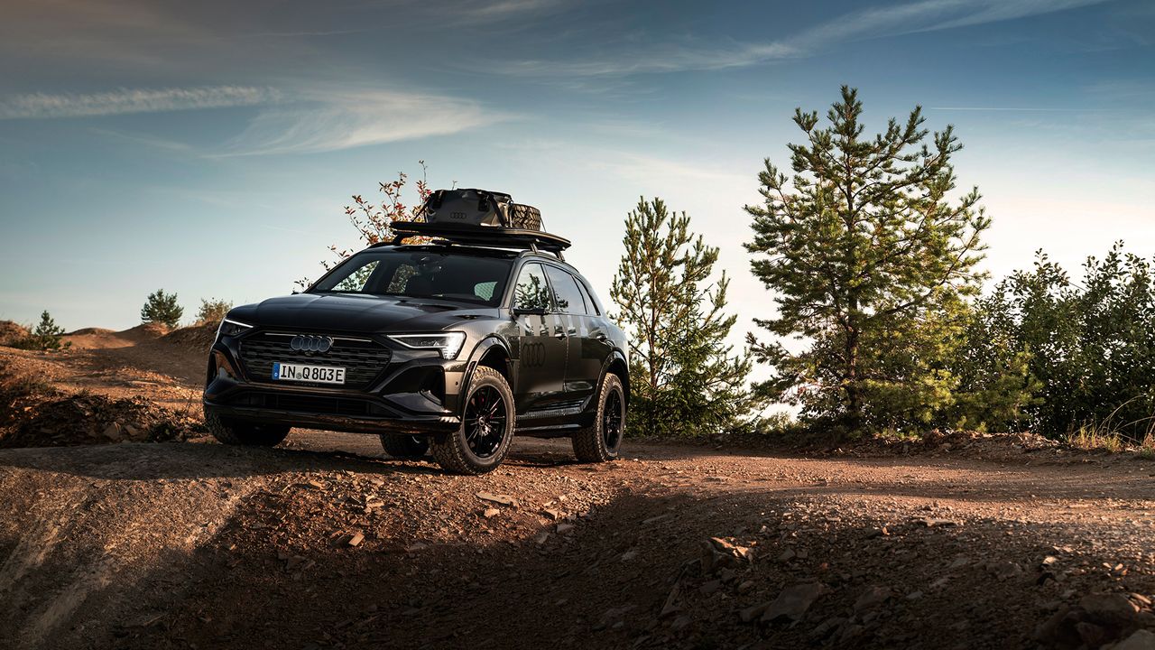 Audi Q8 e-tron edition Dakar