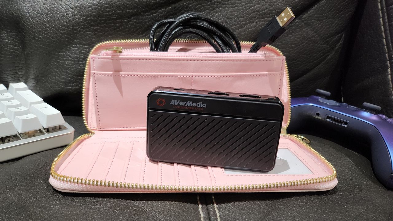 Avermedia Live Gamer Mini capture card in use.