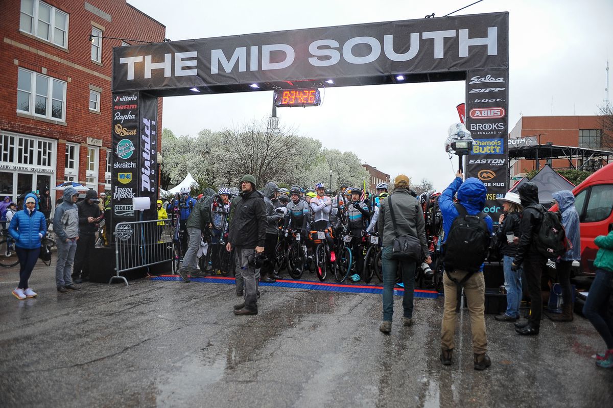 The race start