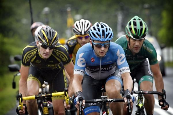 Nathan Haas (Garmin-Barracuda) drives the break