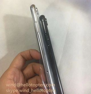 The edges of the handset don't look that premium - could this be a fake? (credit: wind_hellotopten)