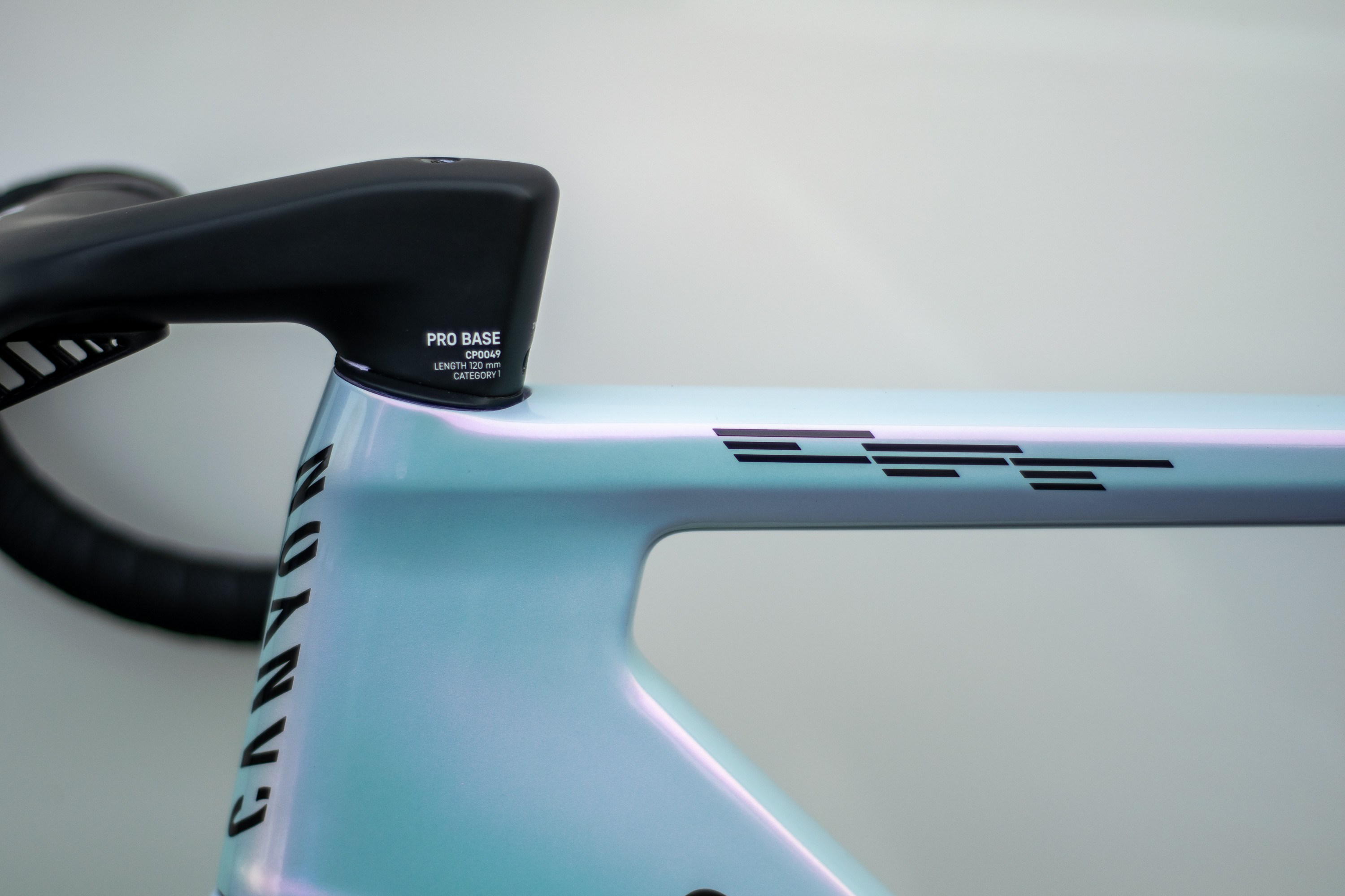 Cañón París-Roubaix Endurace CFR por Jasper Philipsen