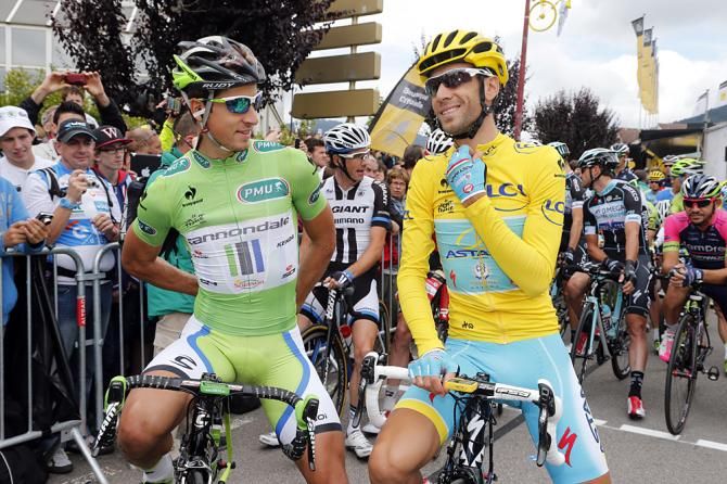 Sagan and Nibali at the start of stage 9