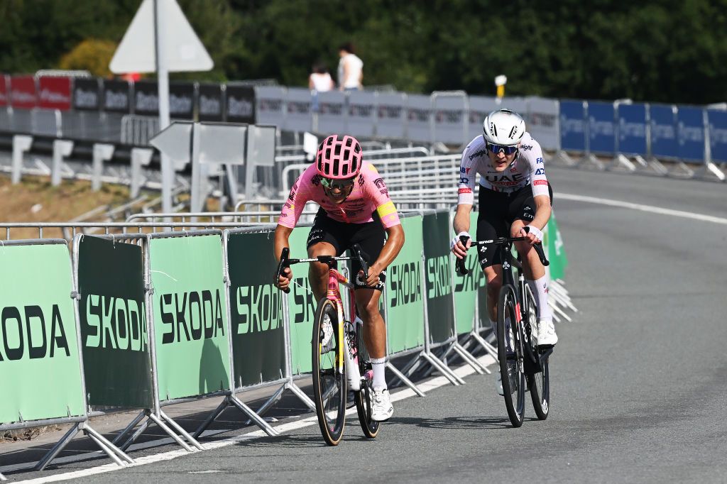 PADRON SPAIN AUGUST 28 LR Richard Carapaz of Ecuador and Team EF Education EasyPost and Pavel Sivakov of France and UAE Team Emirates compete during the La Vuelta 79th Tour of Spain 2024 Day 11 a 1665km stage from Padron to Padron UCIWT on August 28 2024 in Padron Spain Photo by Dario BelingheriGetty Images