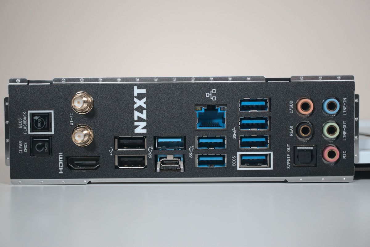 NZXT N7 B550