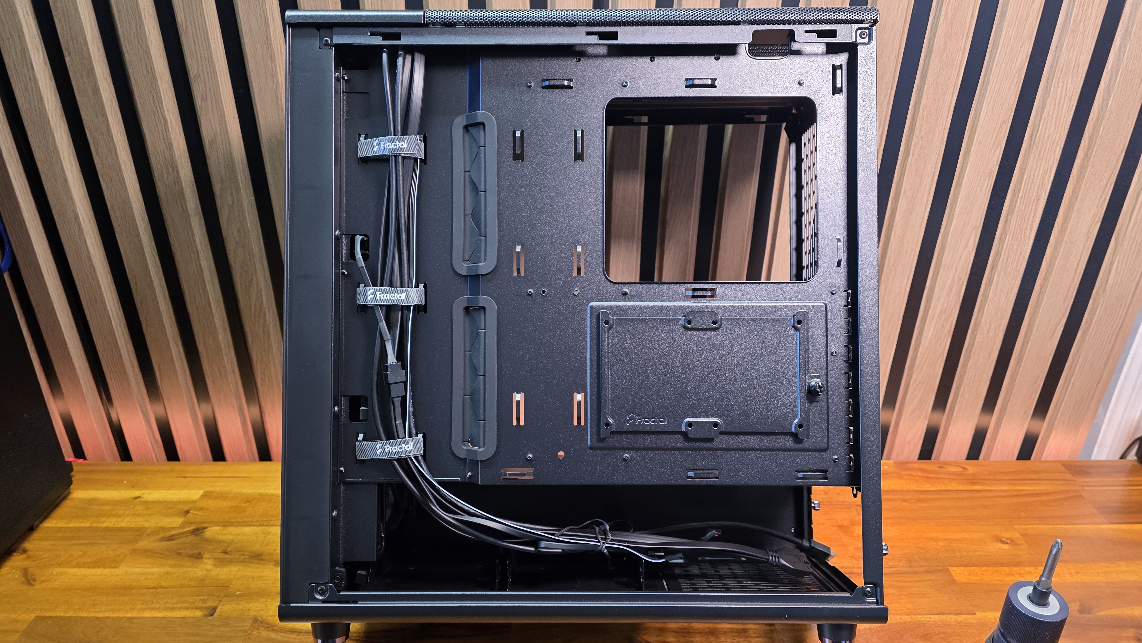 Fractal Design North and North XL