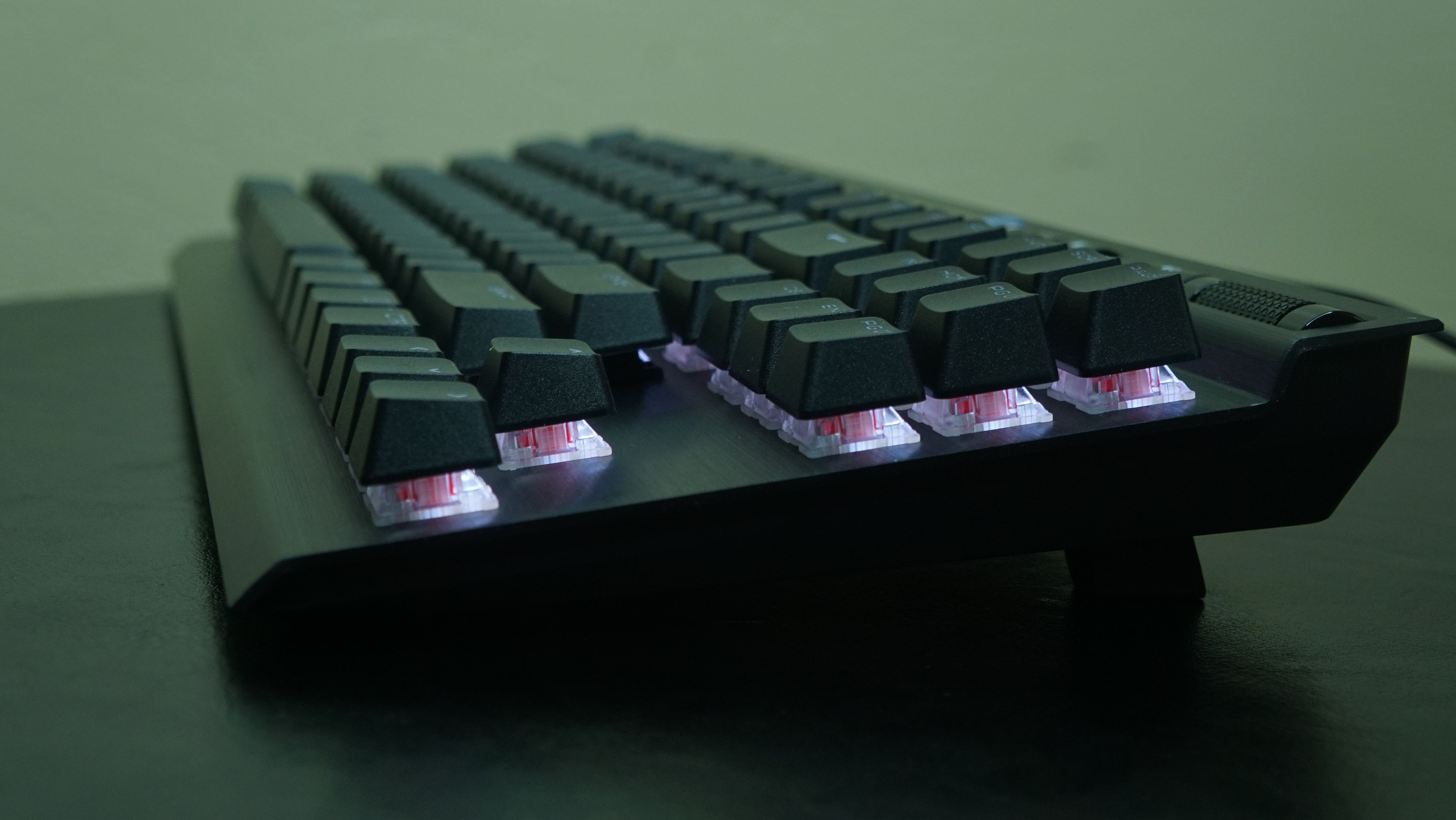 Corsair K70 TKL