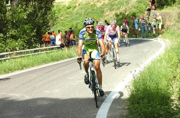 Basso puts Menchov and Danilo Di Luca on the defensive.