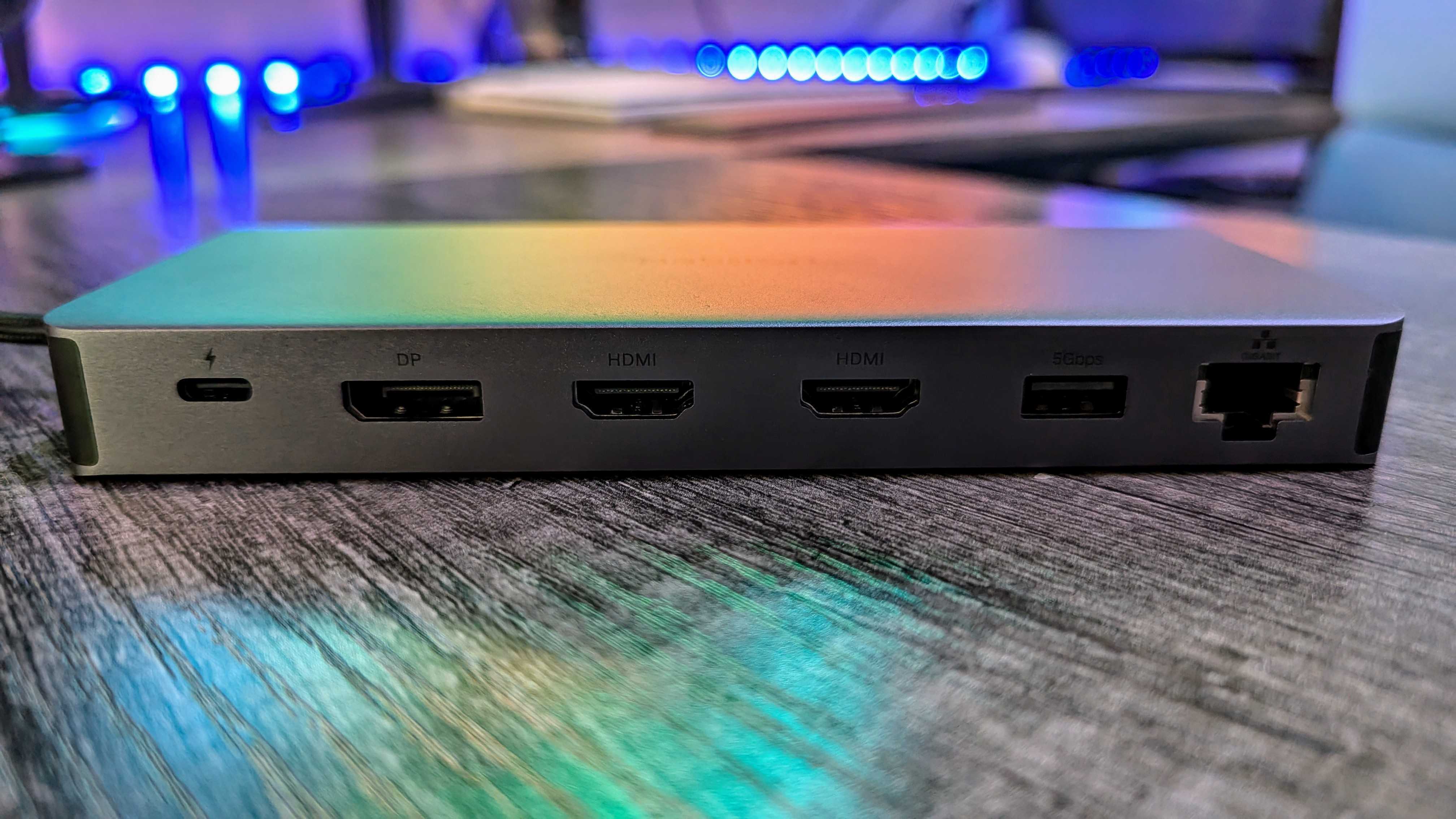 Эта док-станция USB Type-C 13 в 1 не может делать то, чего мне всегда хочется больше всего, но в остальном она надежна.