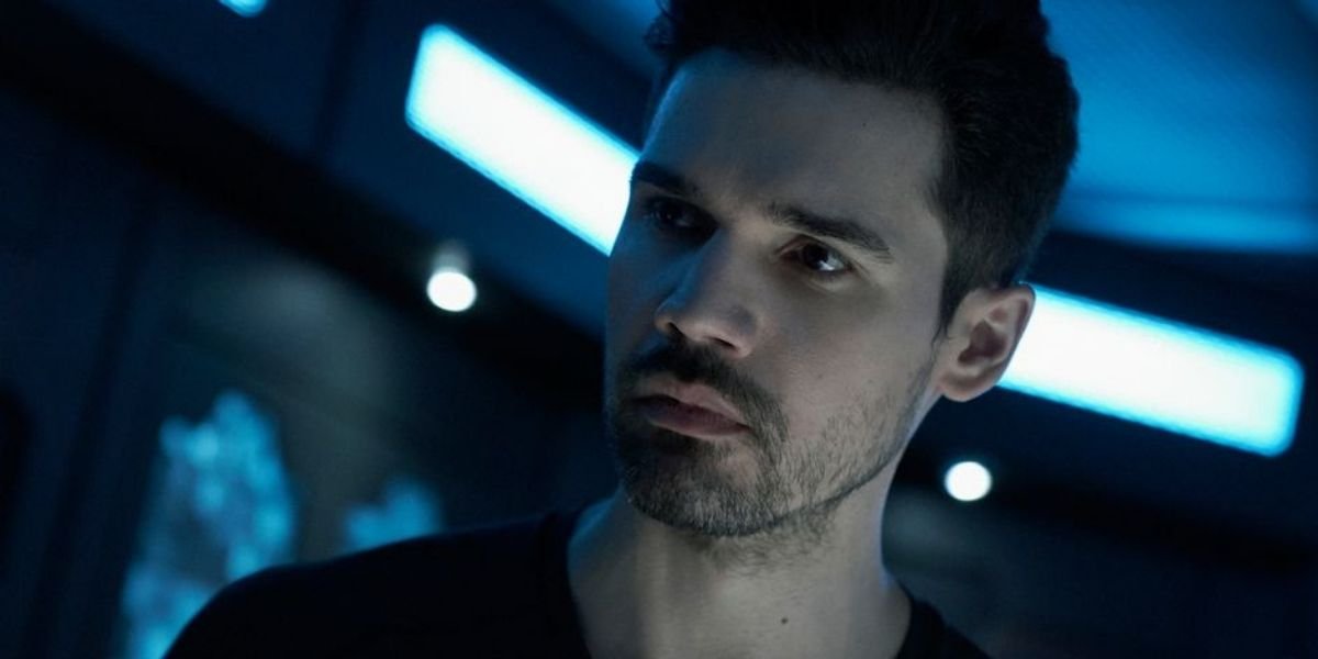 Steven Strait as James Holden in Season 5 of The Expanse.