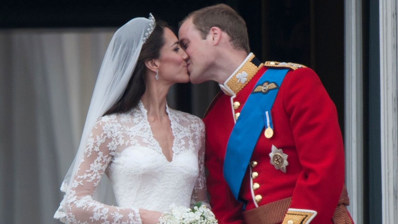 TRH Catherine, Duchess of Cambridge and Prince William, Duke of Cambridge on the balcony at Buckingham Palace with Bridesmaids Margarita Armstrong-Jones (Right) And Grace Van Cutsem (Left), following their wedding at Westminster Abbey on April 29, 2011 in London, England. 