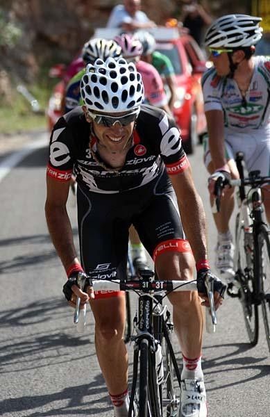 Carlos Sastre (Cervelo) wins a tough stage 16.