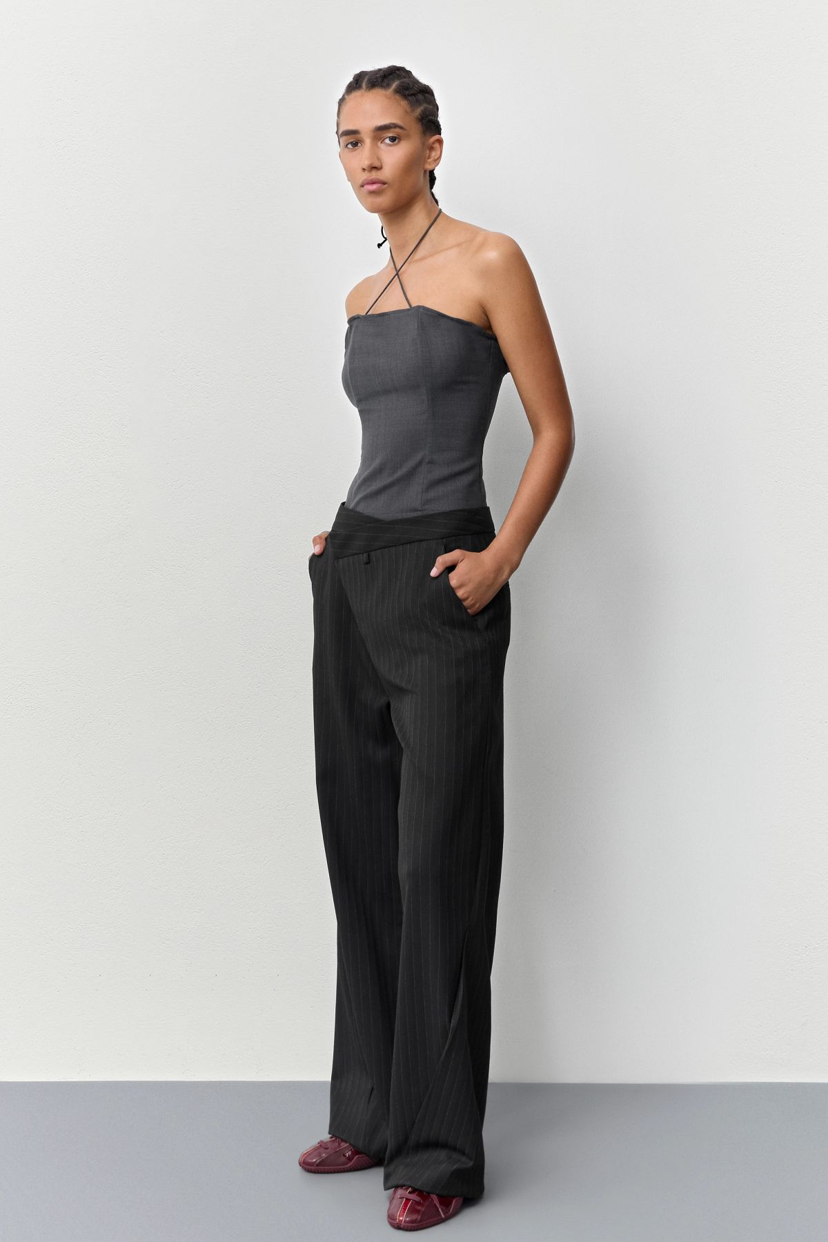 Metis Trousers - Black Pinstriped