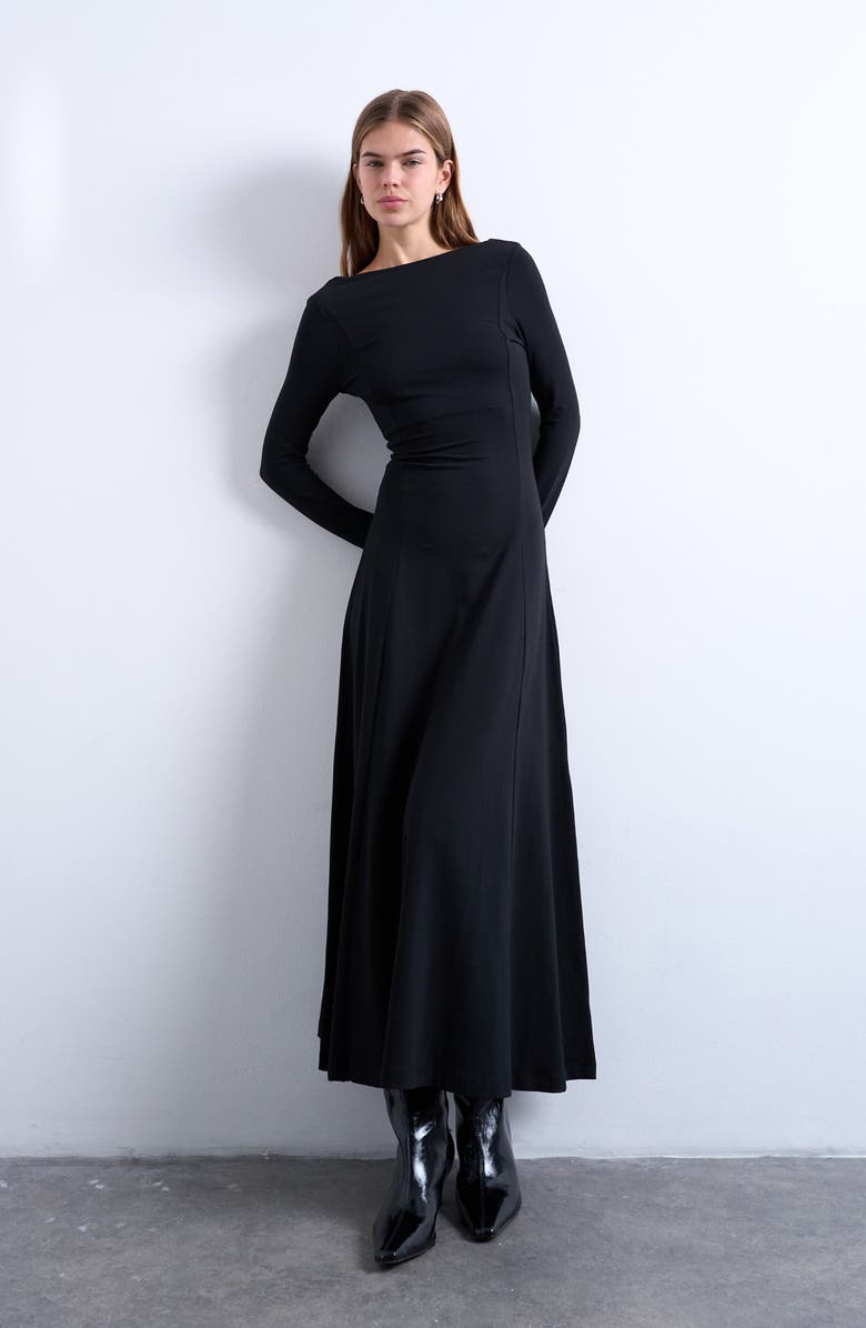 Scoop Back Long Sleeve Maxi Dress