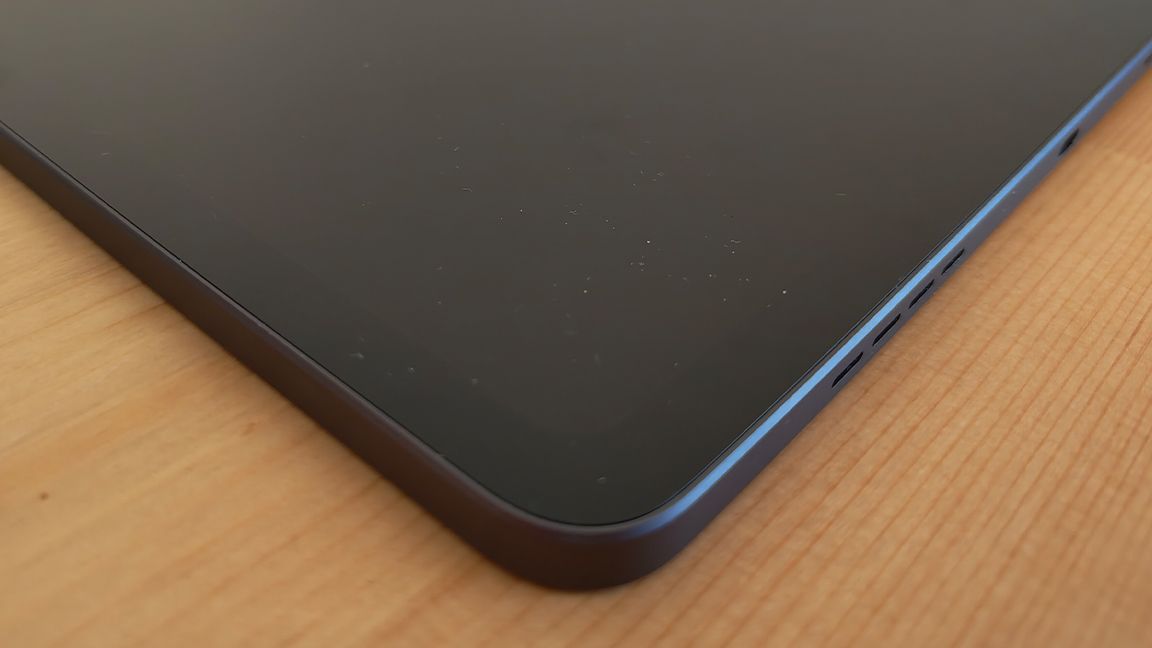 Ugee UT3 review; a drawing display on a wooden table