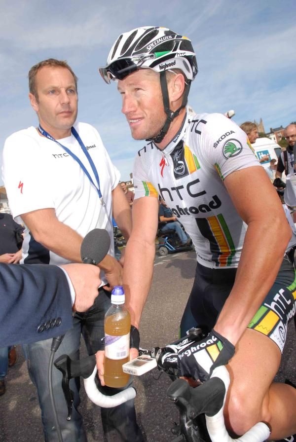 Mark Renshaw (HTC Highroad) wins in Exeter