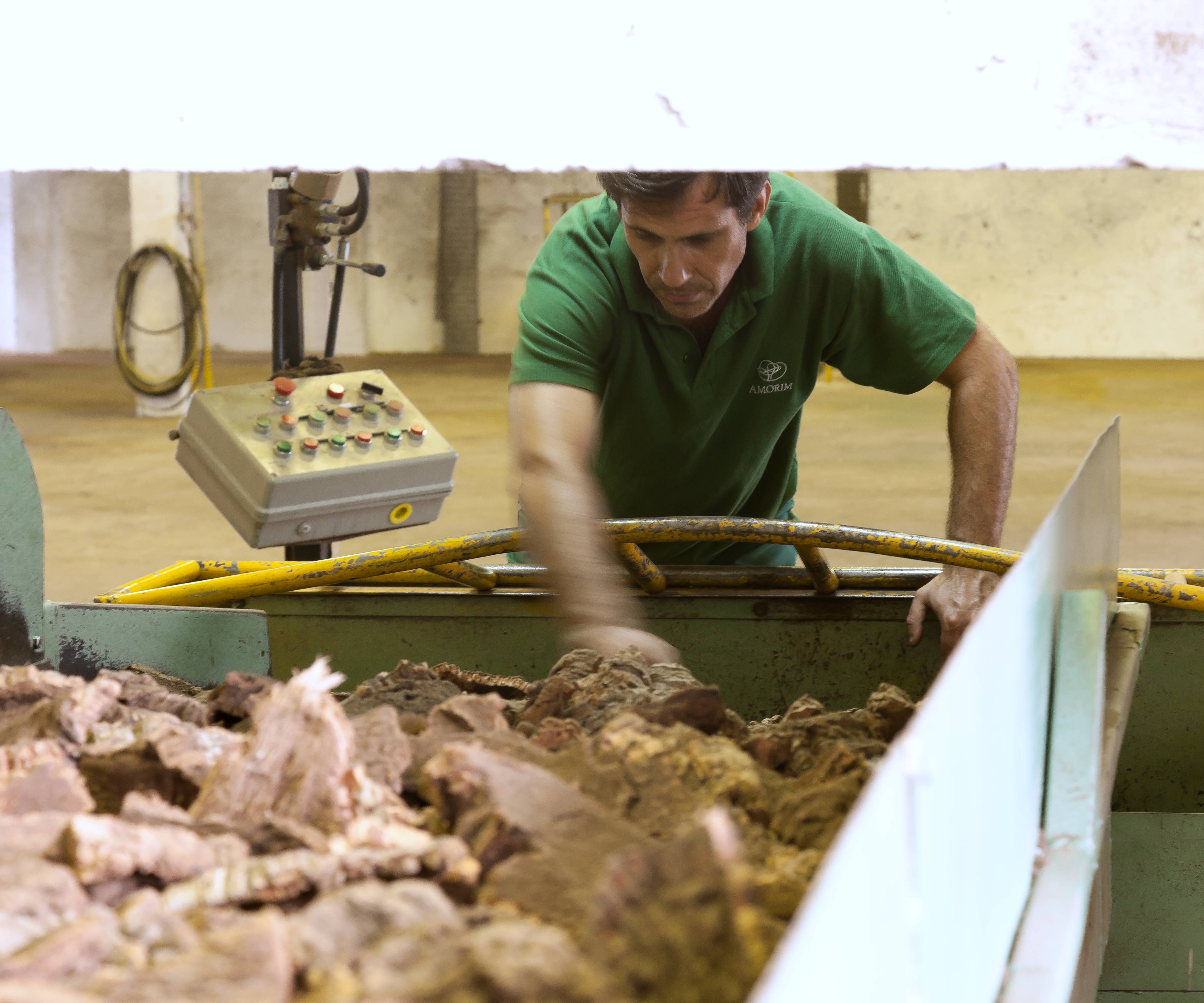 Cork under processing inside an autoclave
