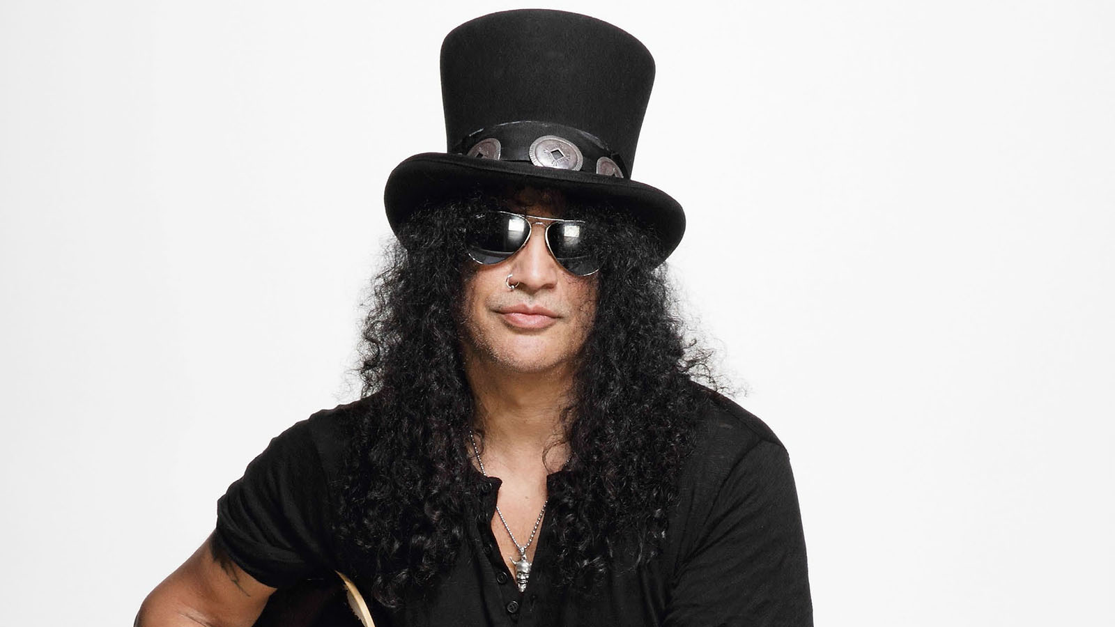 Slash Talks Gear The Guns N Roses Experience And His New Album Living The Dream Guitar World