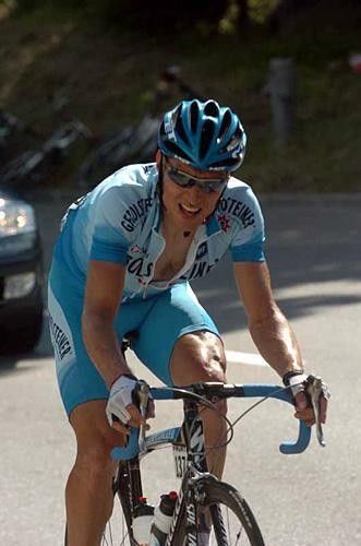 Beat Zberg (Gerolsteiner) protecting his top 10 GC place