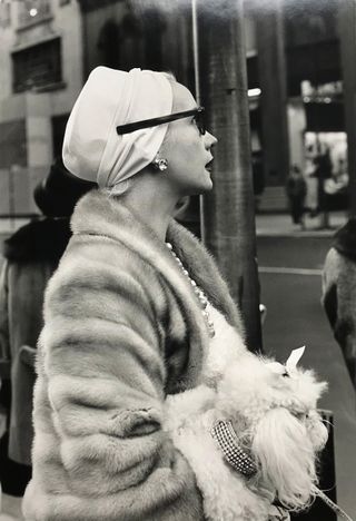 Larry Fink Woman on 5th Avenue, New York City, November 1961 Copyright Larry Fink