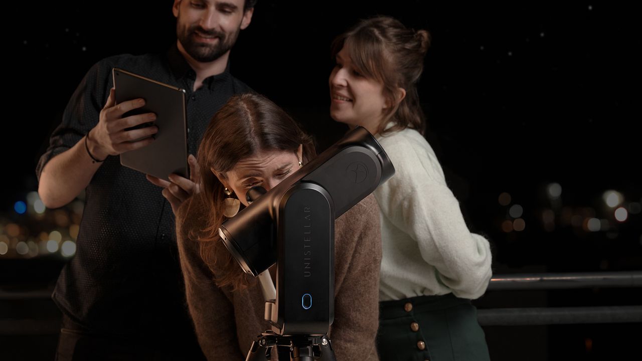 [ U N D E R E M B A R G O U N T I L S U N D A Y , J A N U A R Y 7 A T 5 : 0 0 P M P S T - L A S V E G A S ]/ Unistellar launches Odyssey and Odyssey Pro telescopes