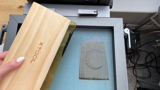 xTool Screen Printer review; making a screen print