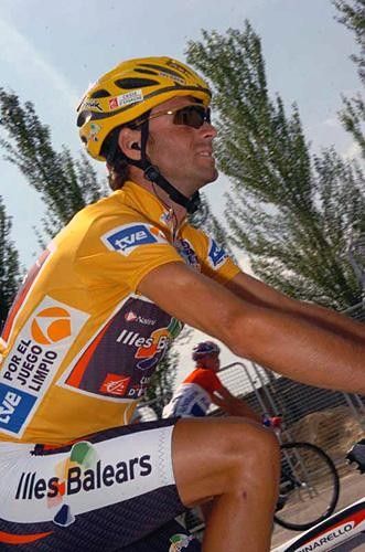 Alejandro Valverde (Caisse d'Epargne) looking happy